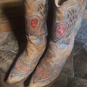 Corral boots